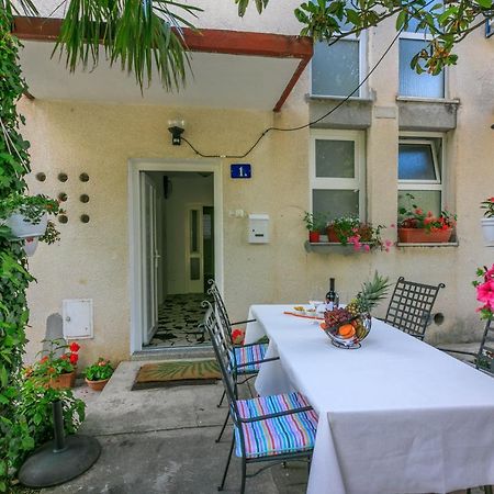 Apartment Carpe Diem "Pet Friendly" Crikvenica Exterior photo