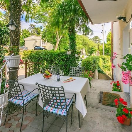 Apartment Carpe Diem "Pet Friendly" Crikvenica Exterior photo