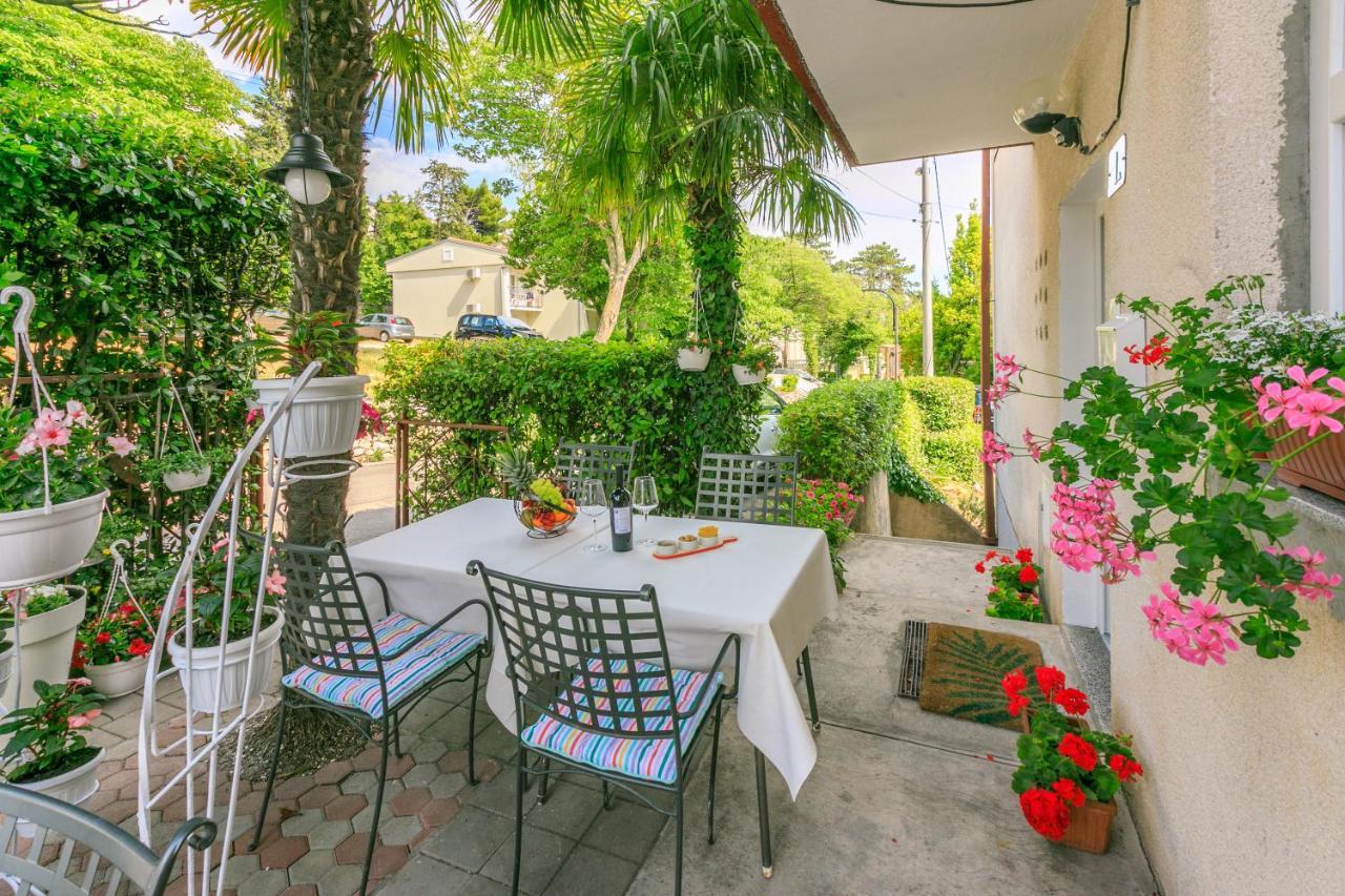 Apartment Carpe Diem "Pet Friendly" Crikvenica Exterior photo